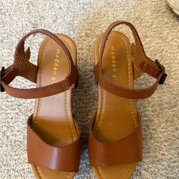 Madden Girl Brown Platform Heels - Picture 3 of 4